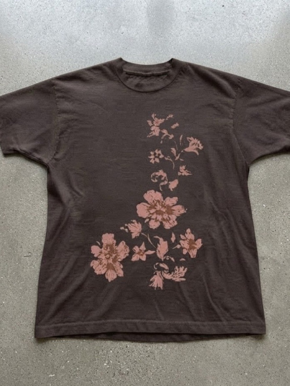 Brown Floral Botanical Vine Minimalist Aesthetic Gildan T-Shirt